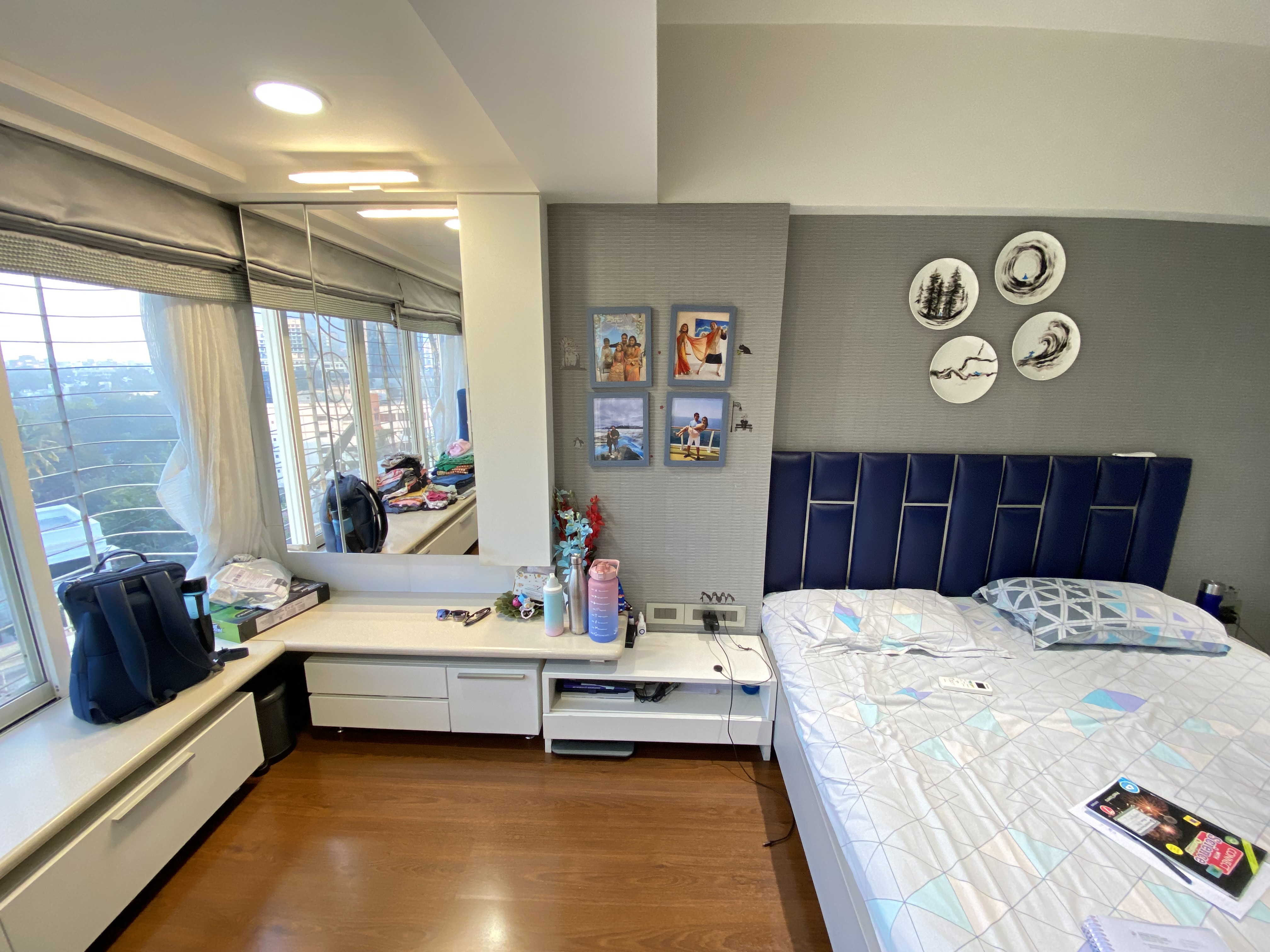 Bed Back Panel Design with Dressing Area